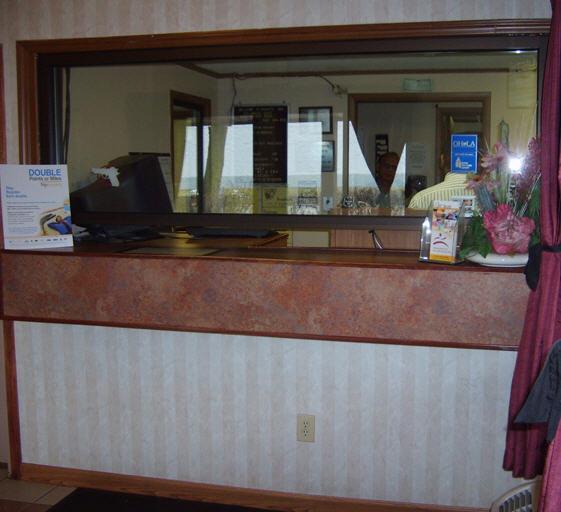 Budgetel Inn & Suites 콜럼버스 내부 사진